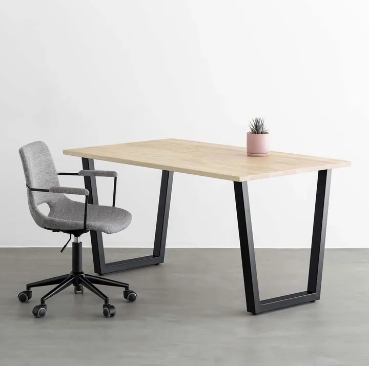 Modern Furniture Current Dining Table Center Legs