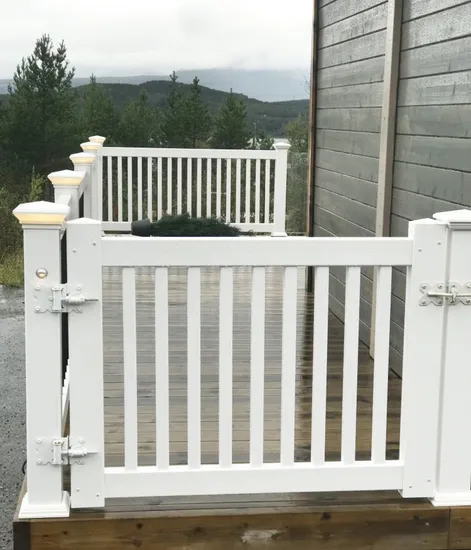 Heavy Duty Fence Self-Locking White Wood Fence Two Way Gate Latches