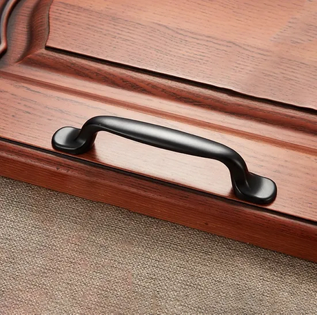 American-Classic-Furniture-Bedroom-Matt-Black-Zinc-Alloy-96mm-Kitchen-Cabinet-Handle.jpg